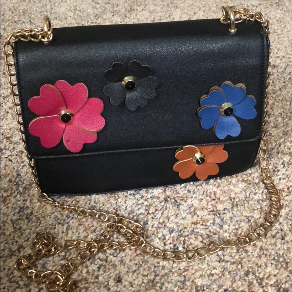 Foldover chain clutch | with flowers